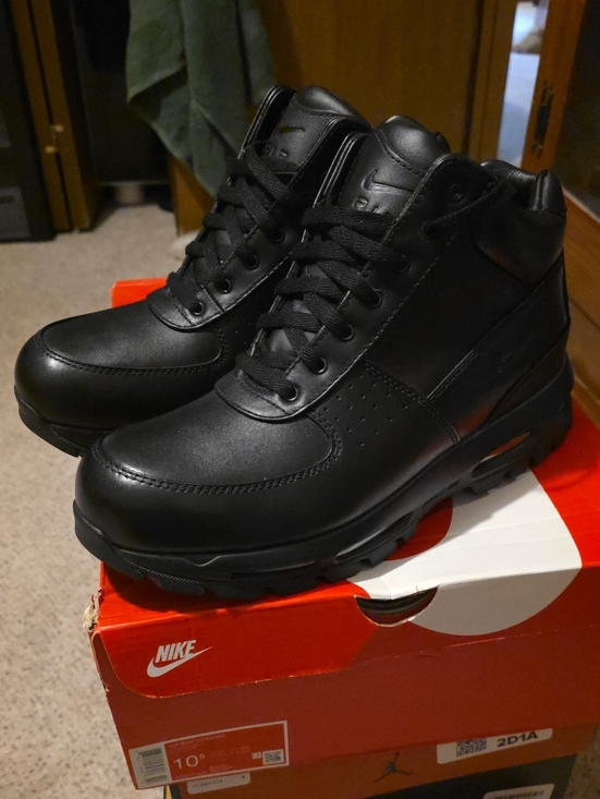 Nike Other - Nike Men’s Black Leather Ankle Boots